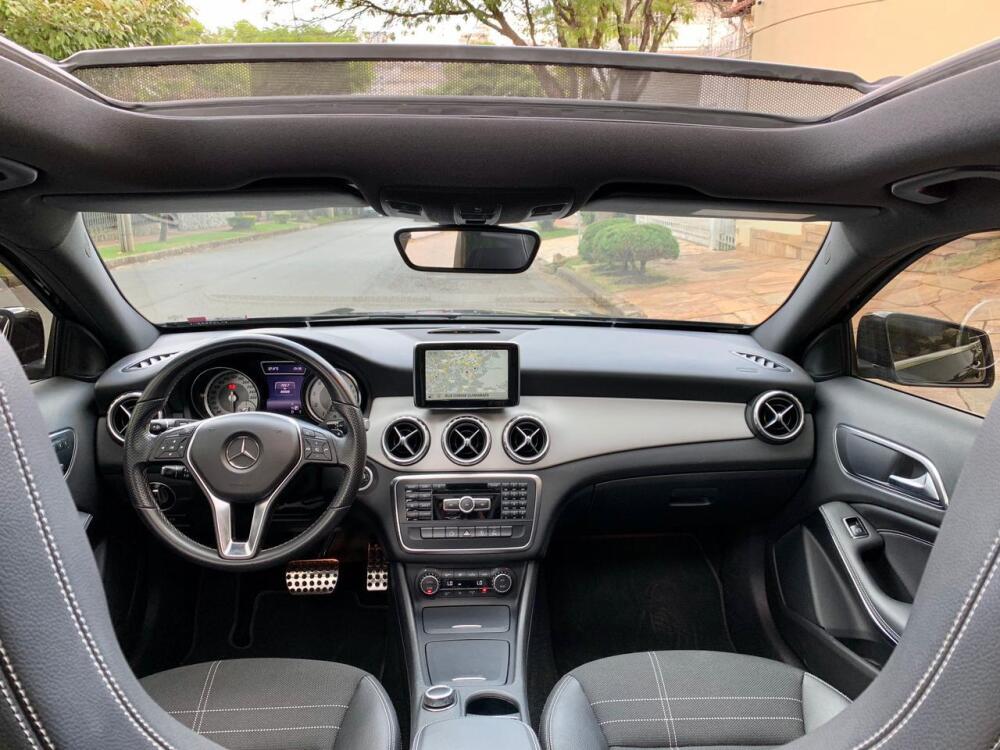 Mercedes Benz GLA 200