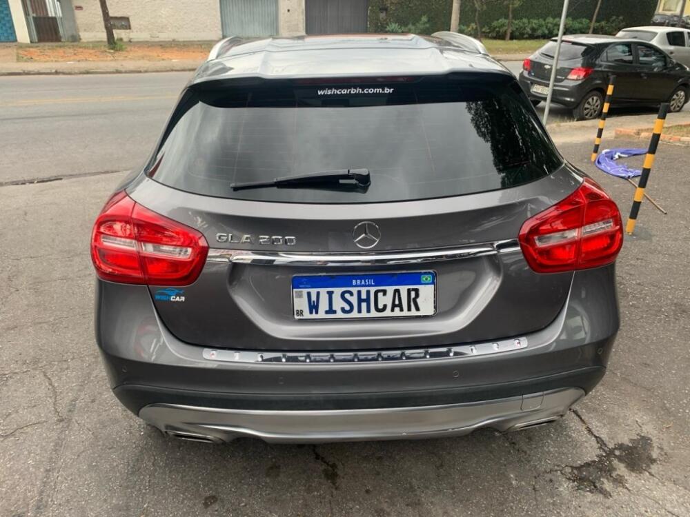 Mercedes Benz GLA 200