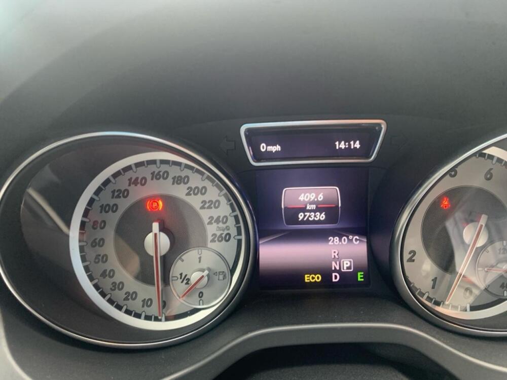 Mercedes Benz GLA 200