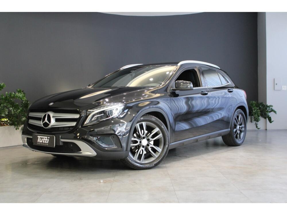 Mercedes Benz GLA 200