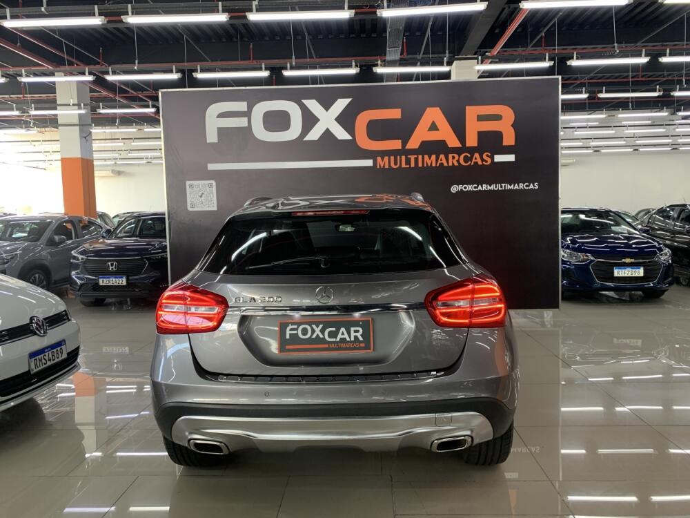 Mercedes Benz GLA 200