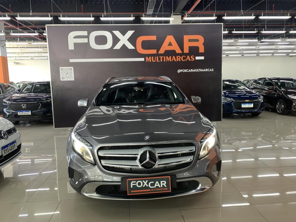 Mercedes Benz GLA 200
