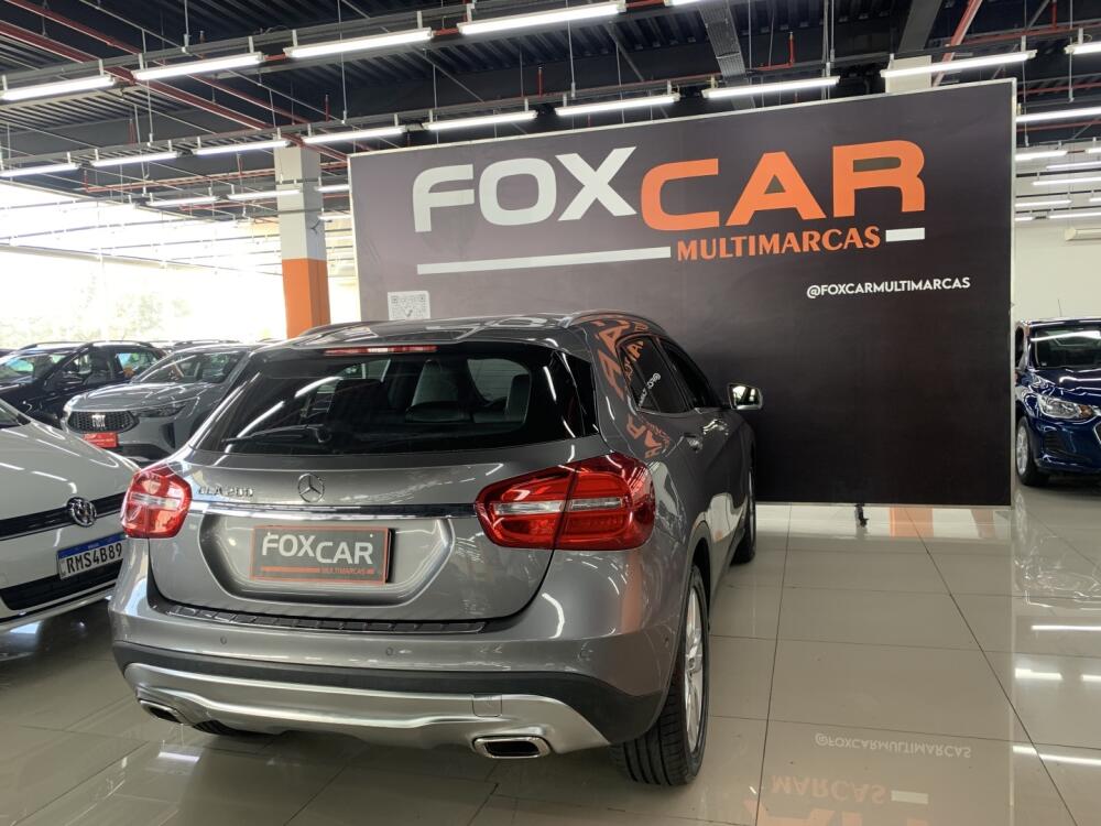 Mercedes Benz GLA 200