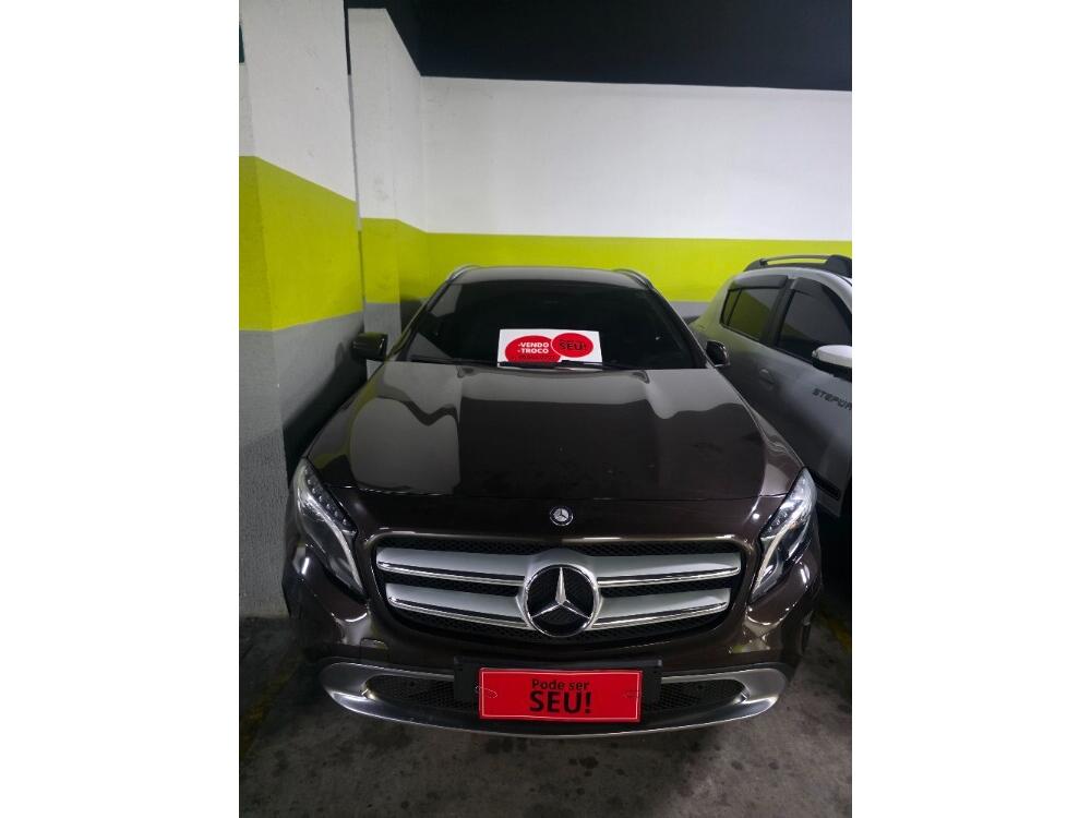 Mercedes Benz GLA 200