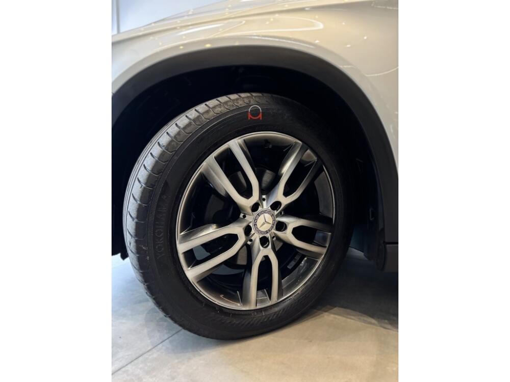 Mercedes Benz GLA 200