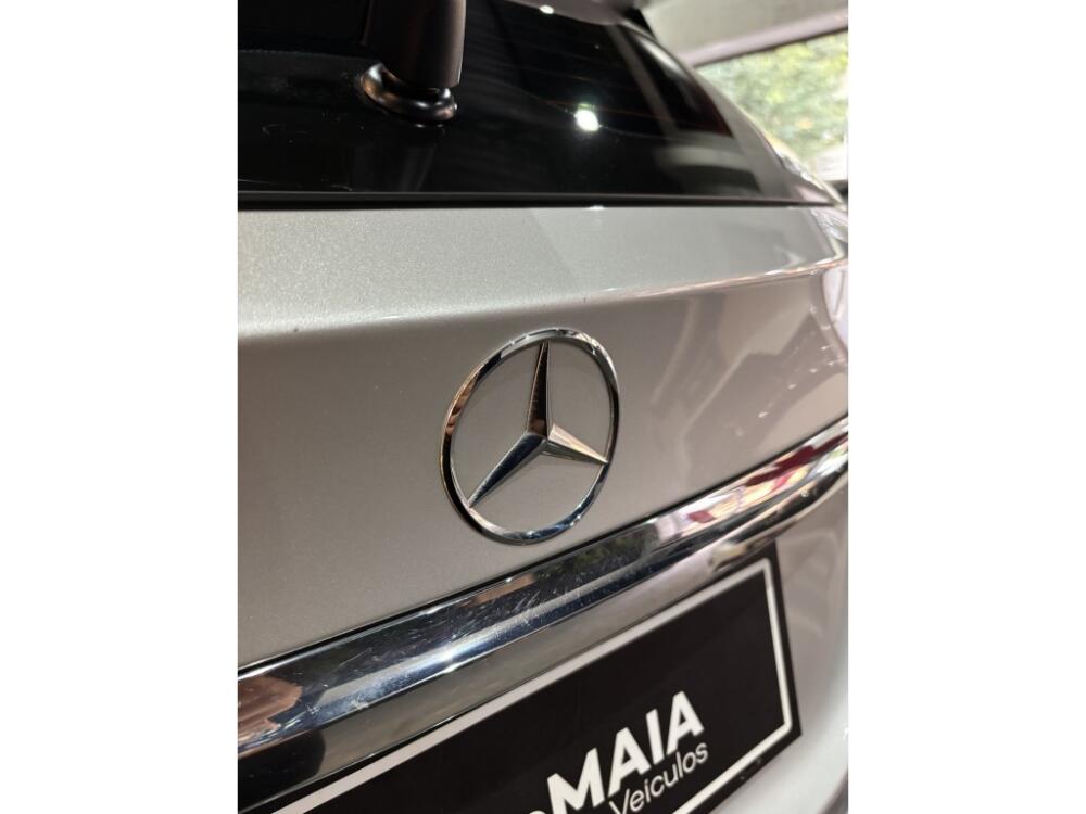Mercedes Benz GLA 200