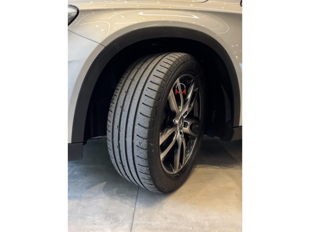 Mercedes Benz GLA 200