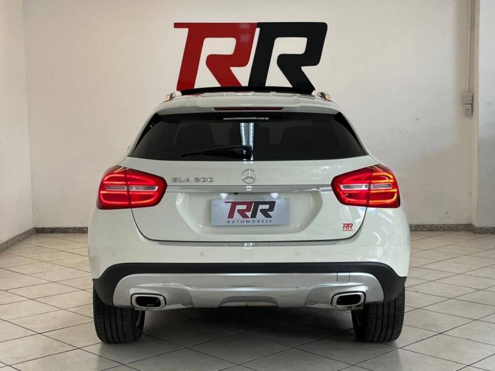 Mercedes Benz GLA 200