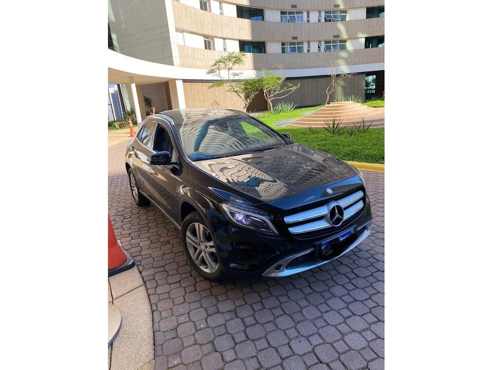 Mercedes Benz GLA 200