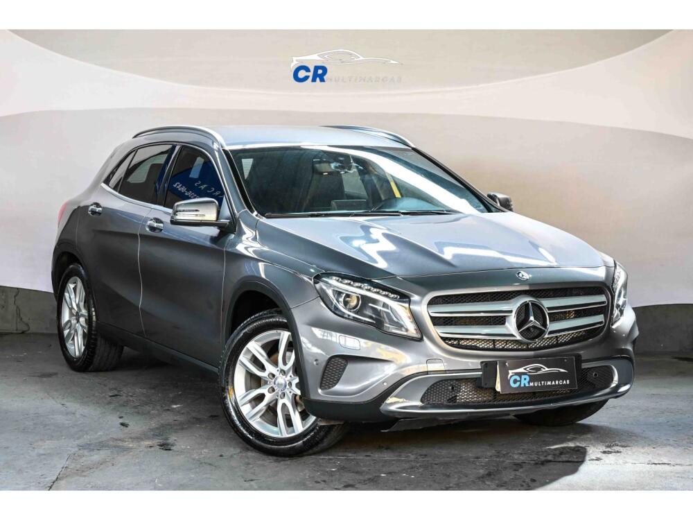 Mercedes Benz GLA 200