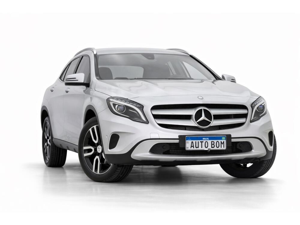 Mercedes Benz GLA 200