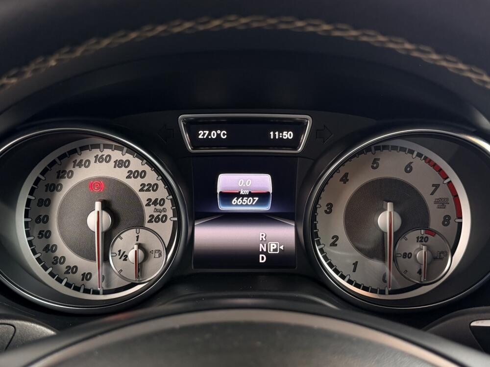 Mercedes Benz GLA 200