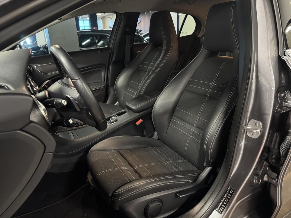 Mercedes Benz GLA 200