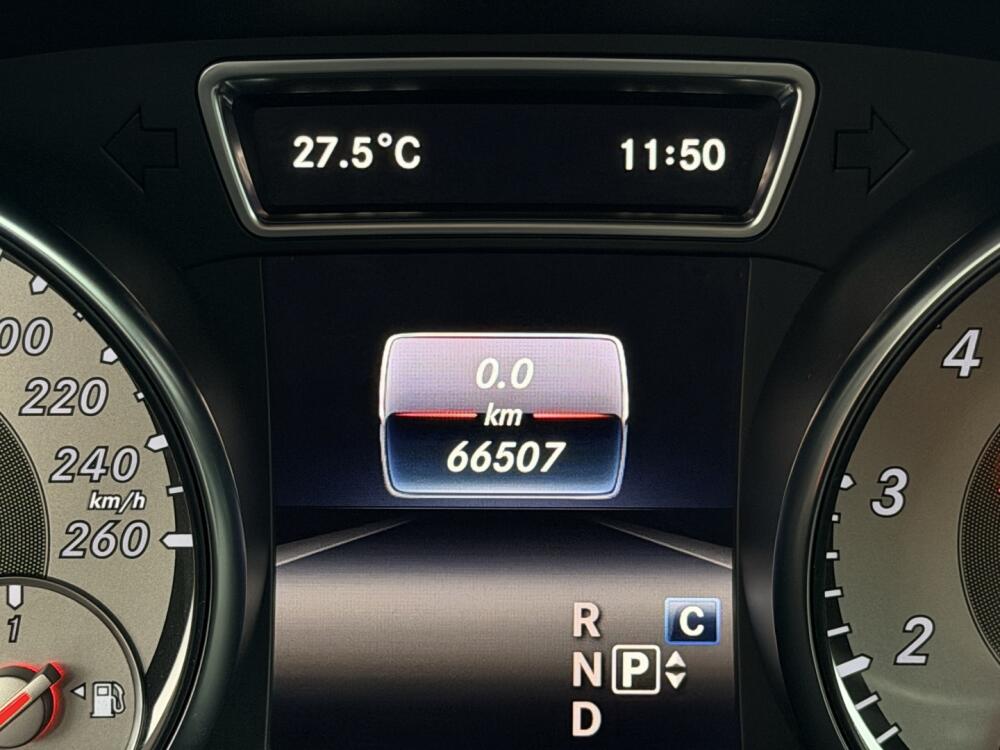 Mercedes Benz GLA 200