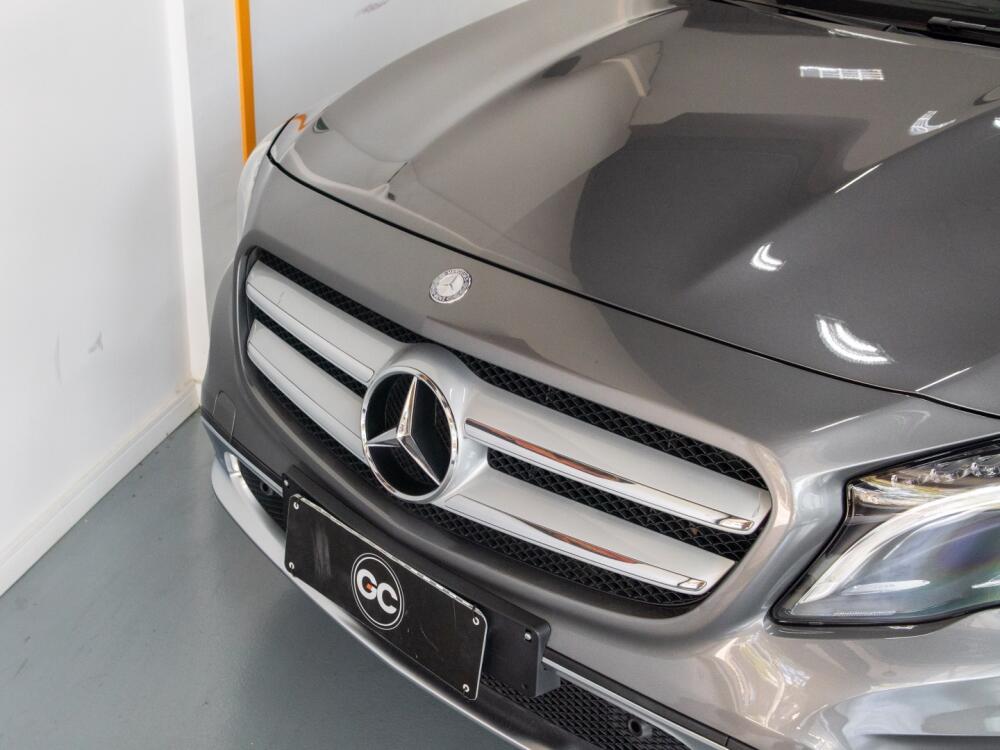 Mercedes Benz GLA 200