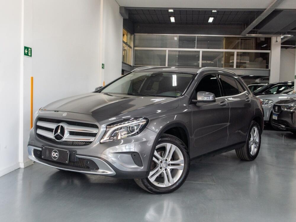 Mercedes Benz GLA 200