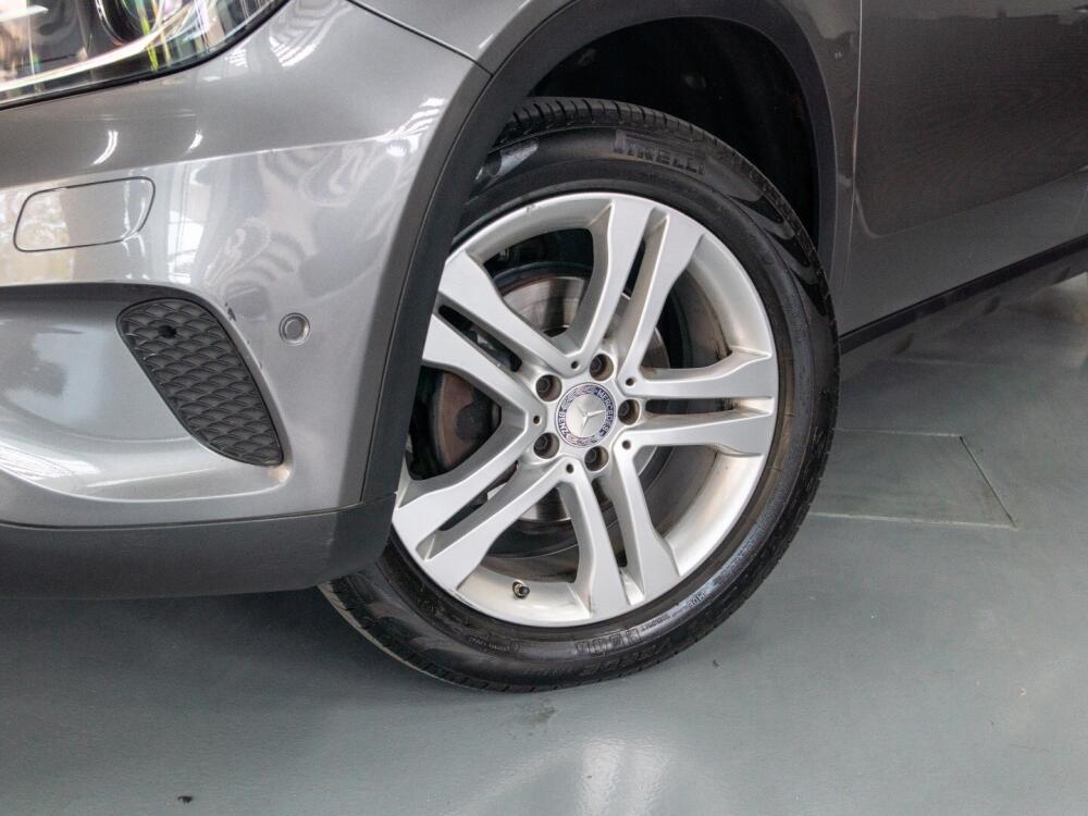 Mercedes Benz GLA 200