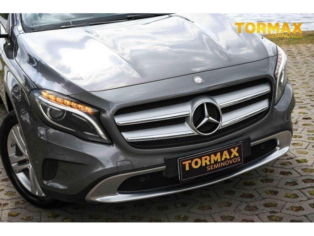Mercedes Benz GLA 200