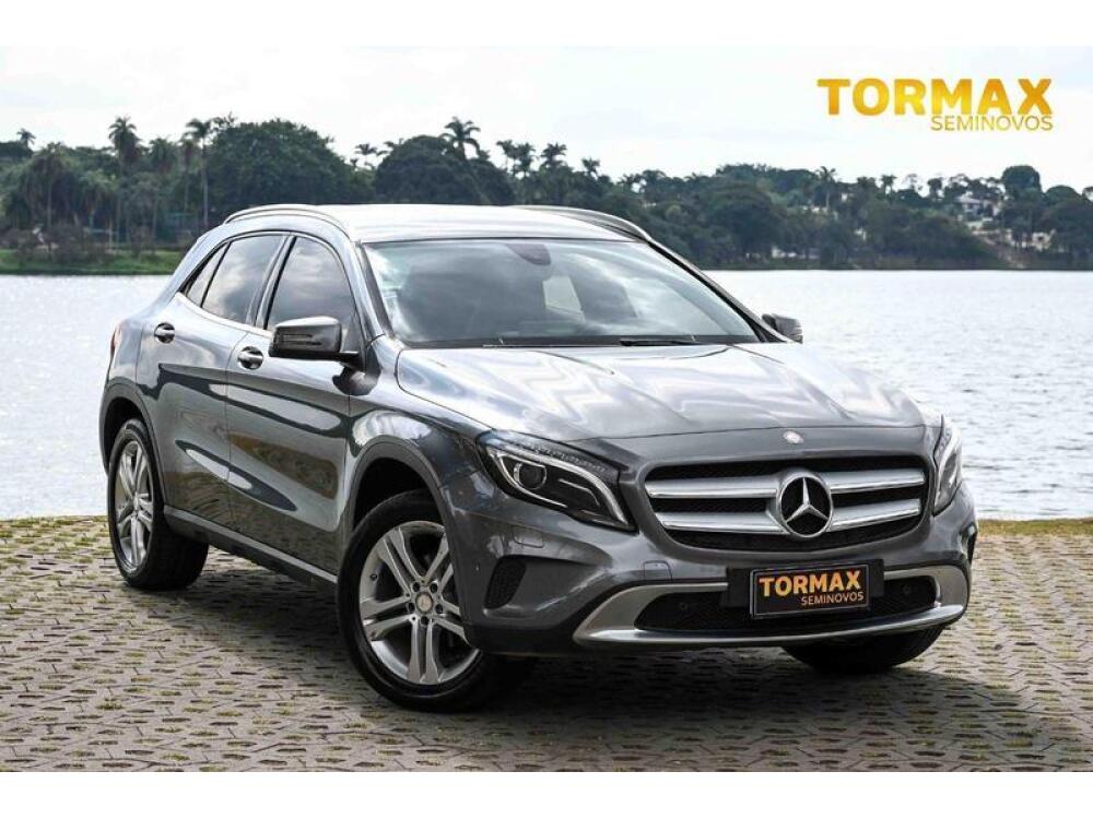 Mercedes Benz GLA 200