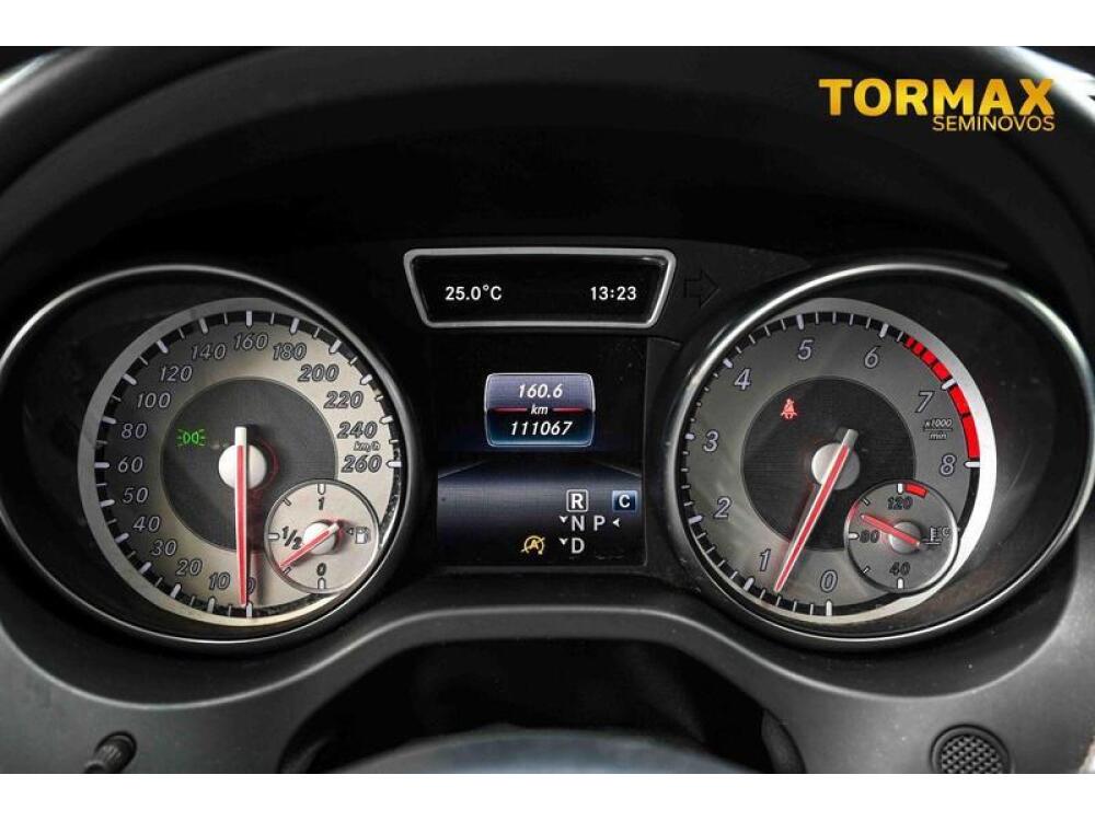 Mercedes Benz GLA 200