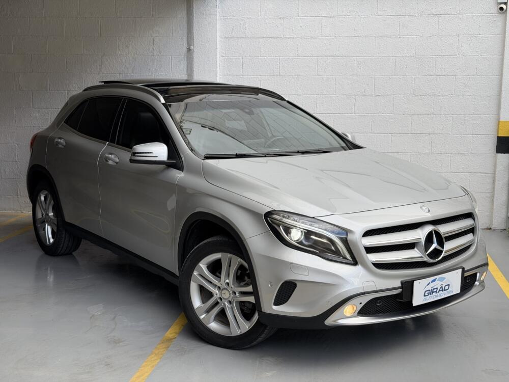 Mercedes Benz GLA 200