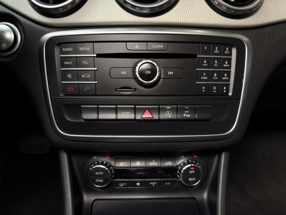 Mercedes Benz GLA 200