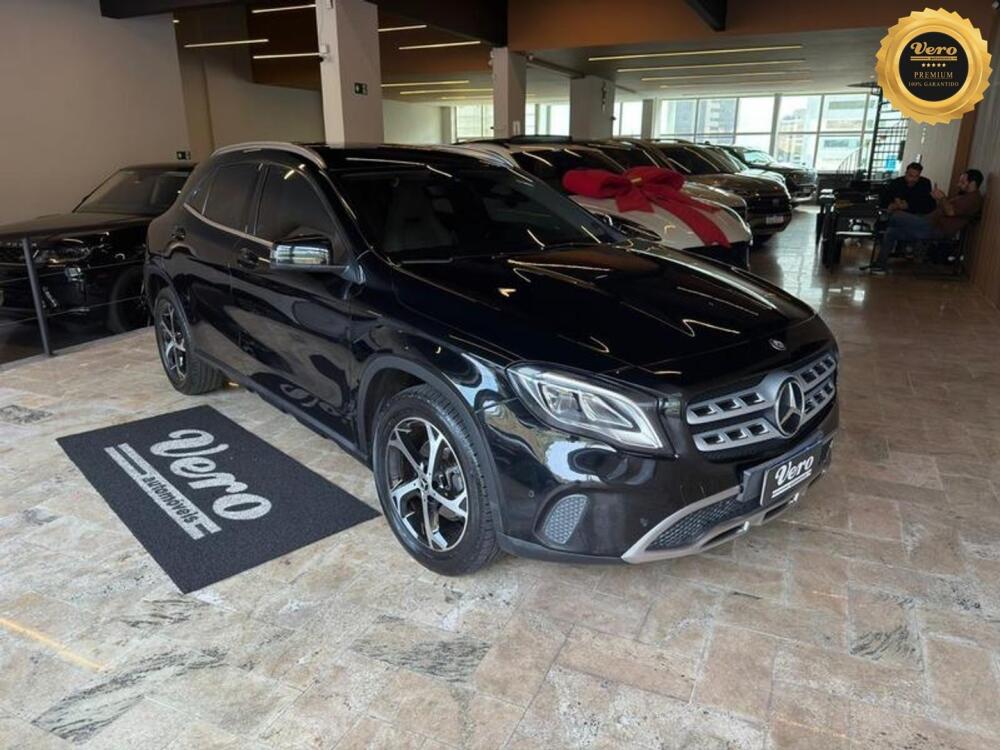 Mercedes Benz GLA 200