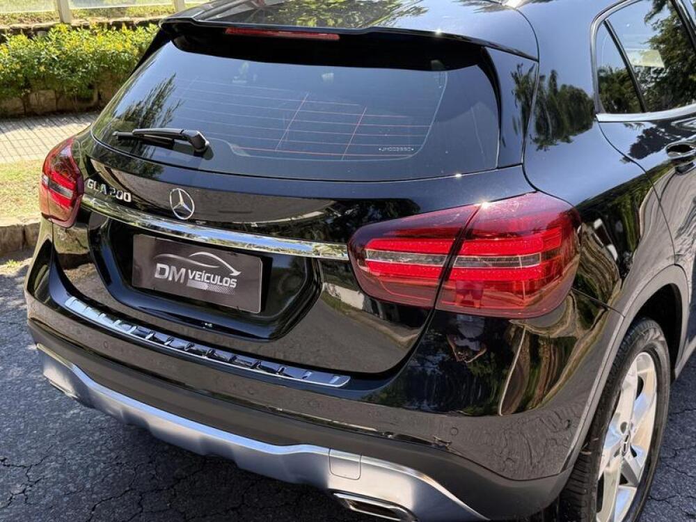 Mercedes Benz GLA 200