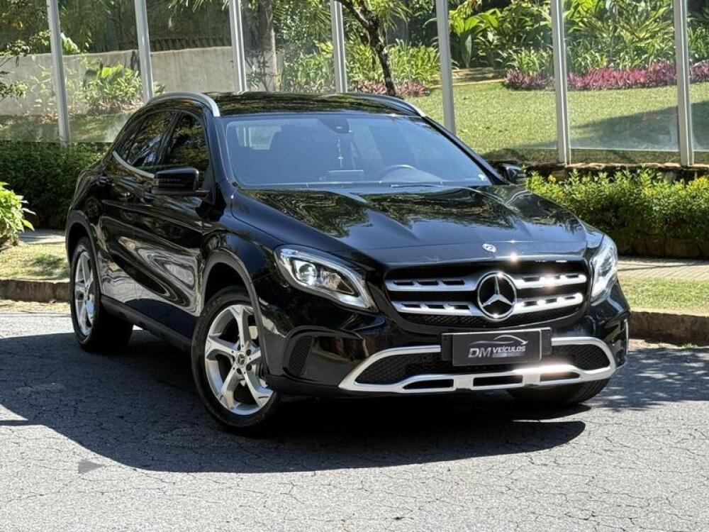 Mercedes Benz GLA 200