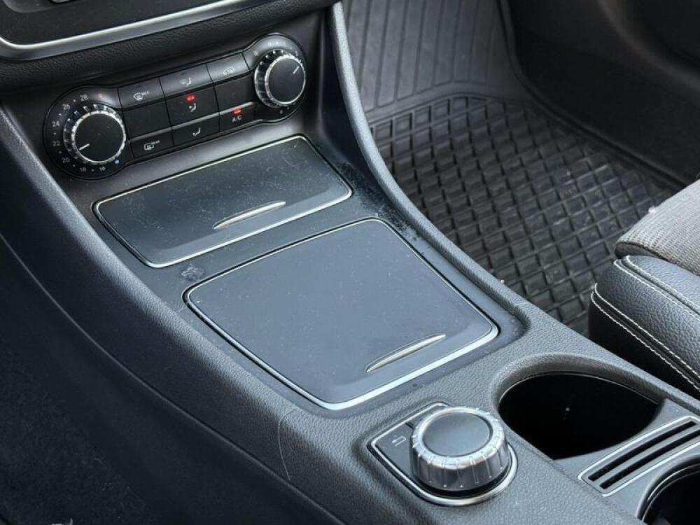 Mercedes Benz GLA 200