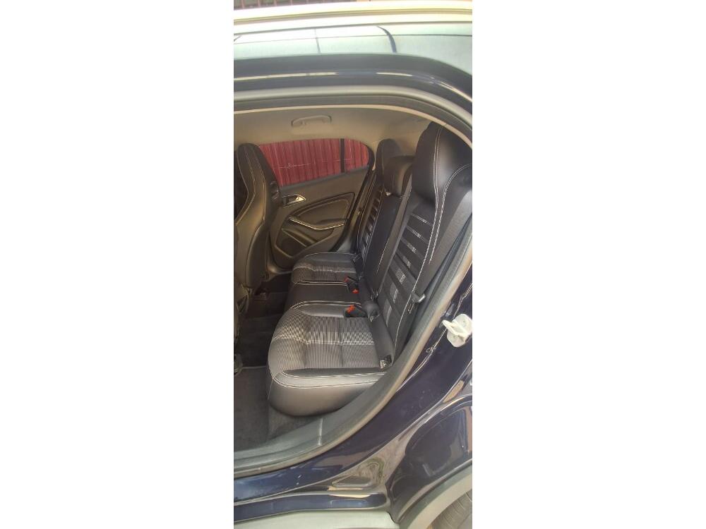 Mercedes Benz GLA 200