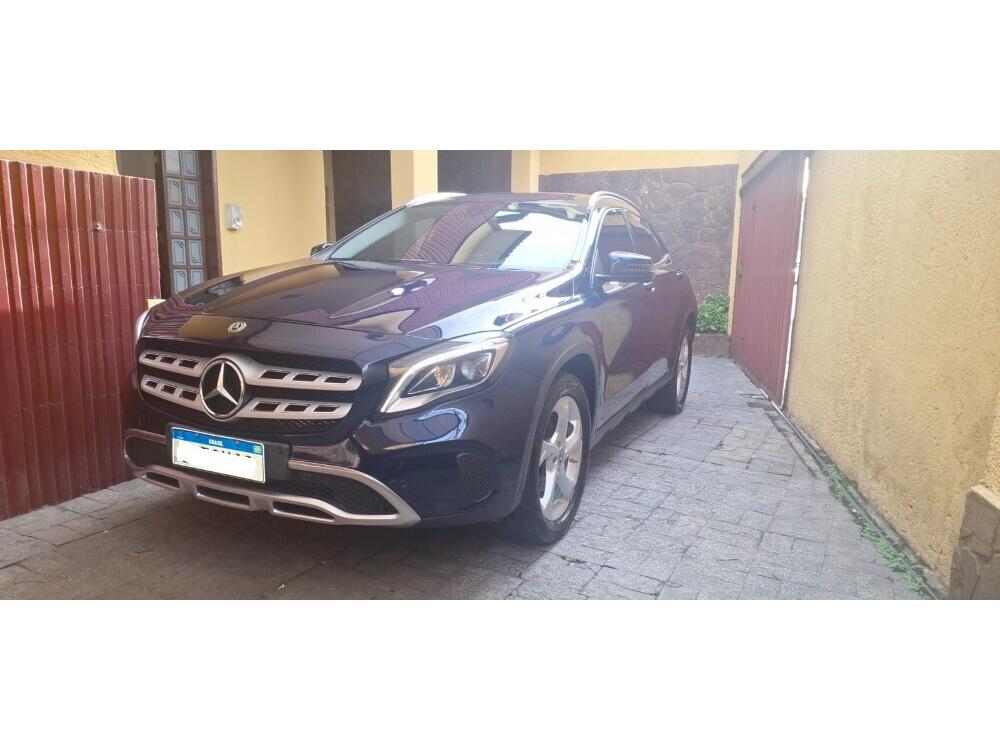 Mercedes Benz GLA 200
