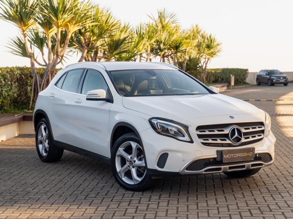 Mercedes Benz GLA 200