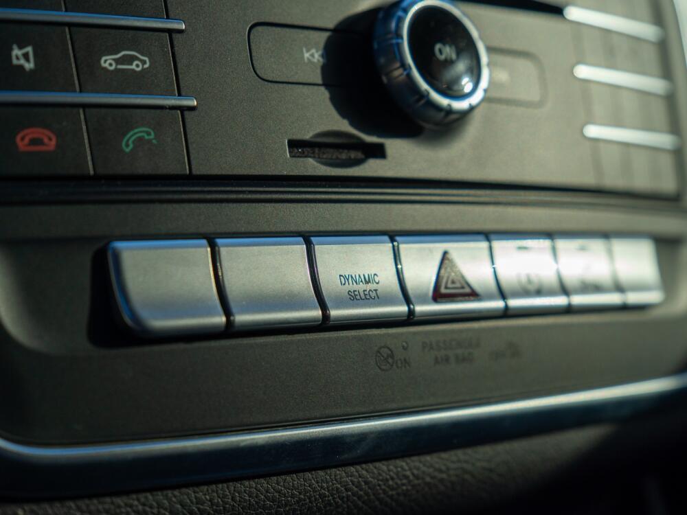 Mercedes Benz GLA 200