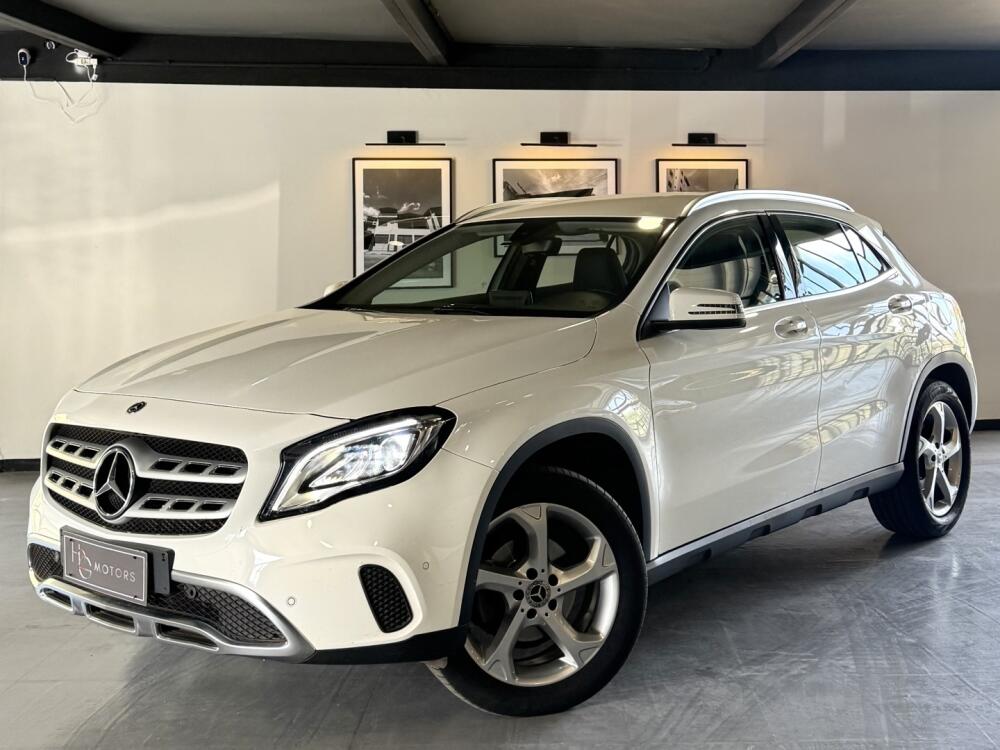Mercedes Benz GLA 200