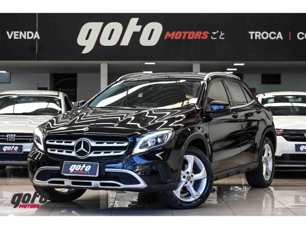 Mercedes Benz GLA 200
