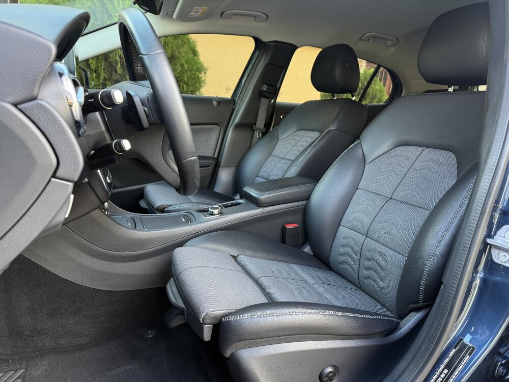 Mercedes Benz GLA 200