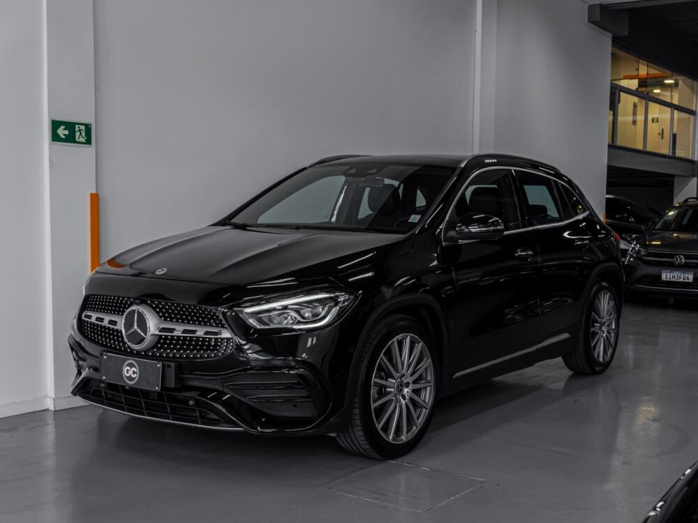 Mercedes Benz GLA 200