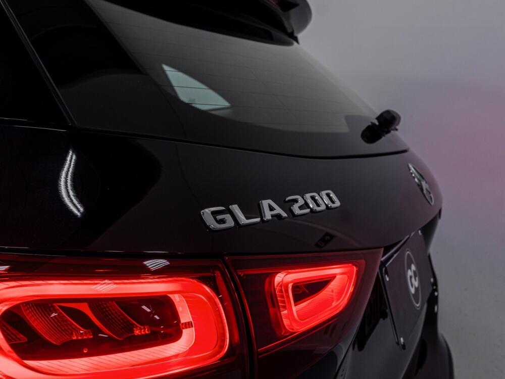 Mercedes Benz GLA 200