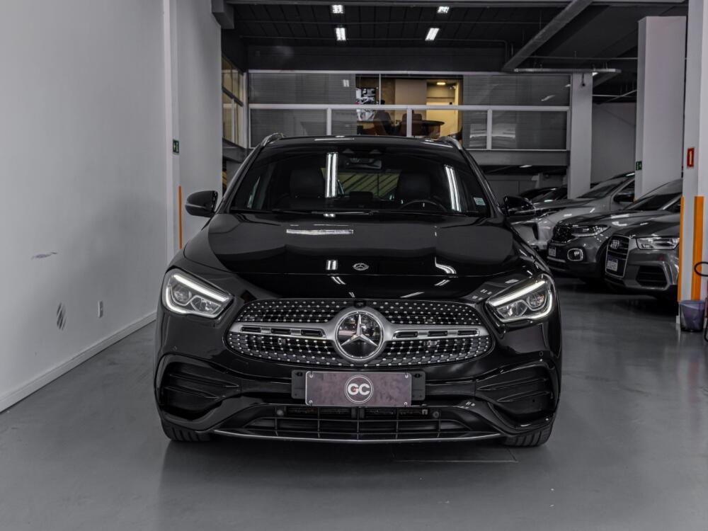 Mercedes Benz GLA 200