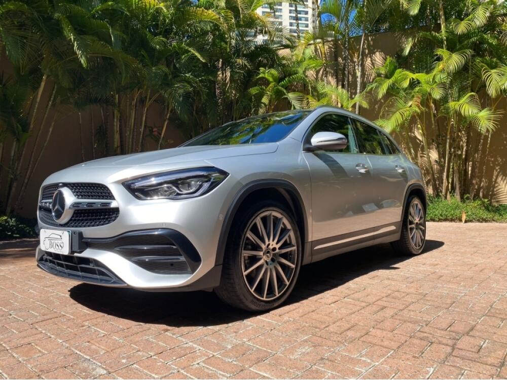 Mercedes Benz GLA 200