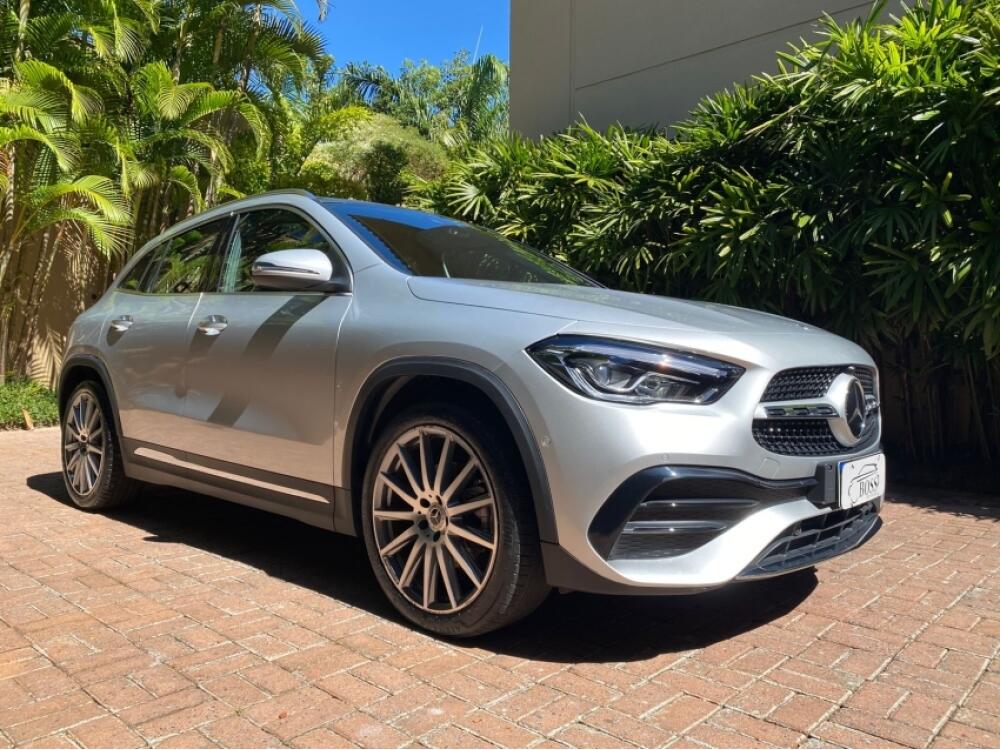 Mercedes Benz GLA 200