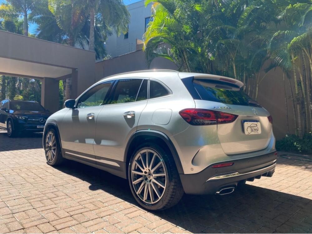 Mercedes Benz GLA 200