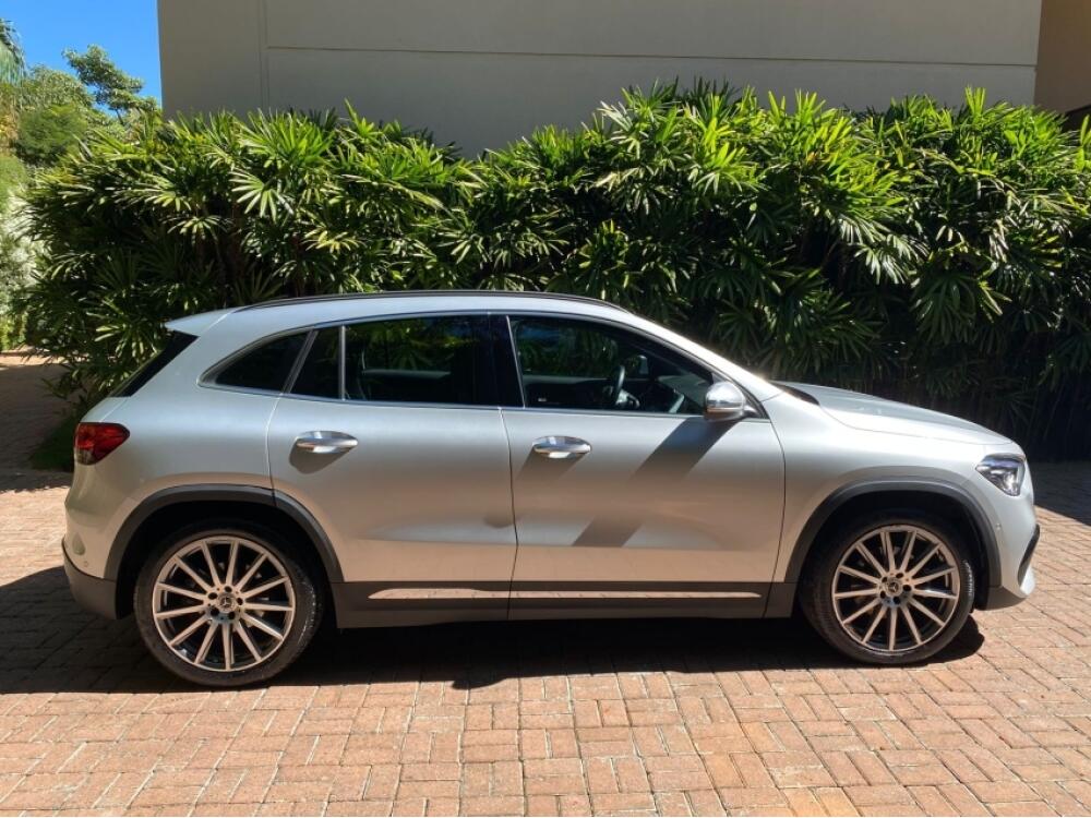 Mercedes Benz GLA 200