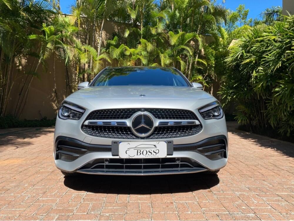Mercedes Benz GLA 200