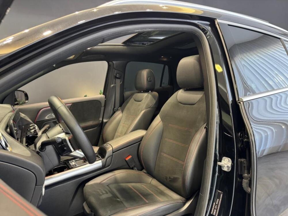 Mercedes Benz GLA 200