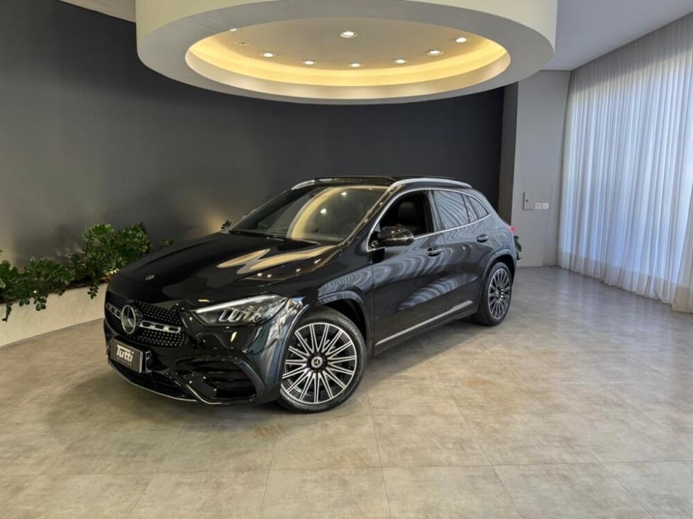 Mercedes Benz GLA 200