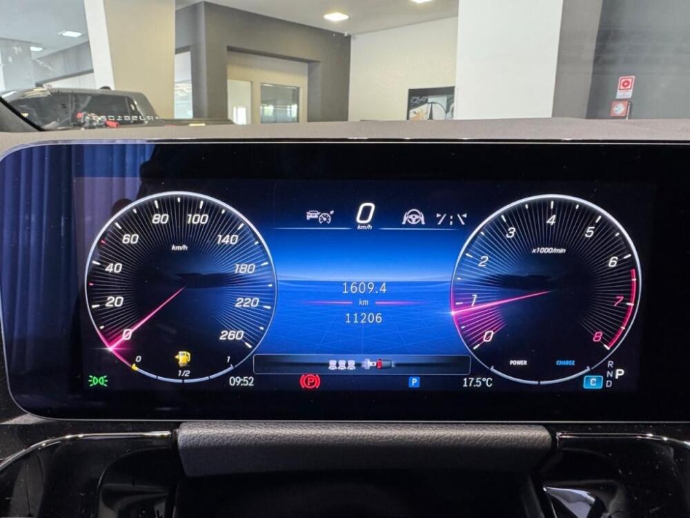 Mercedes Benz GLA 200