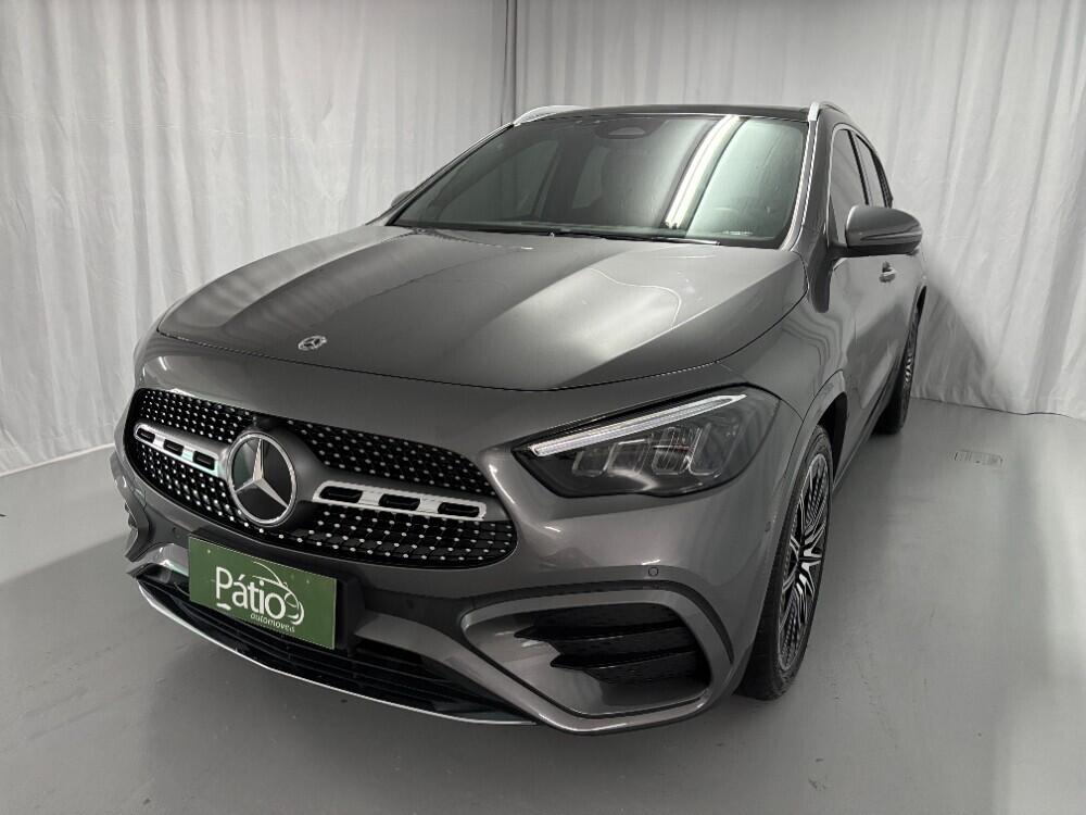 Mercedes Benz GLA 200