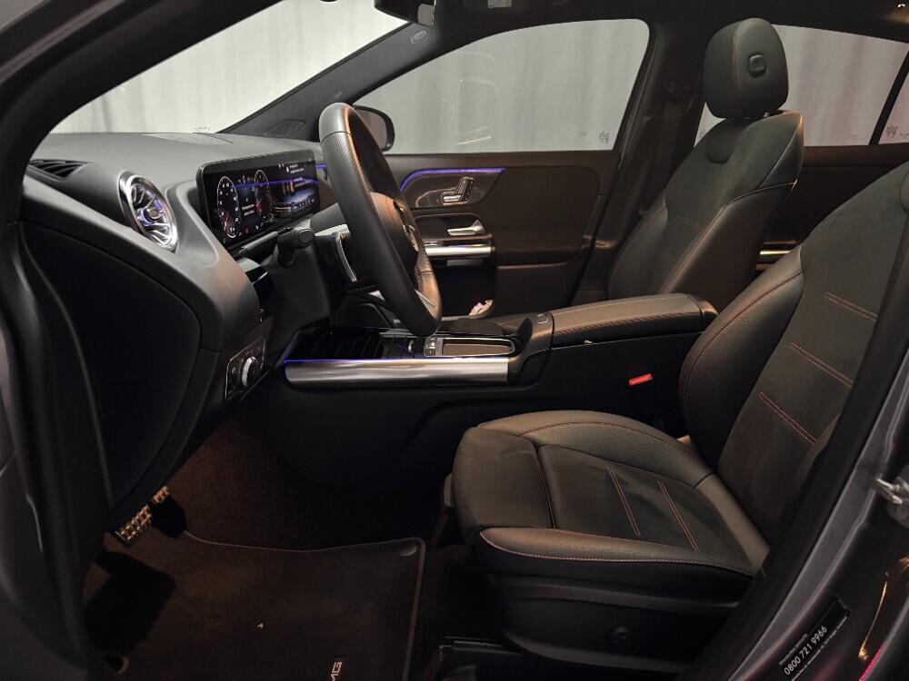 Mercedes Benz GLA 200